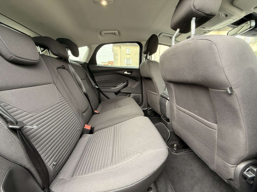 Ford Focus — 13