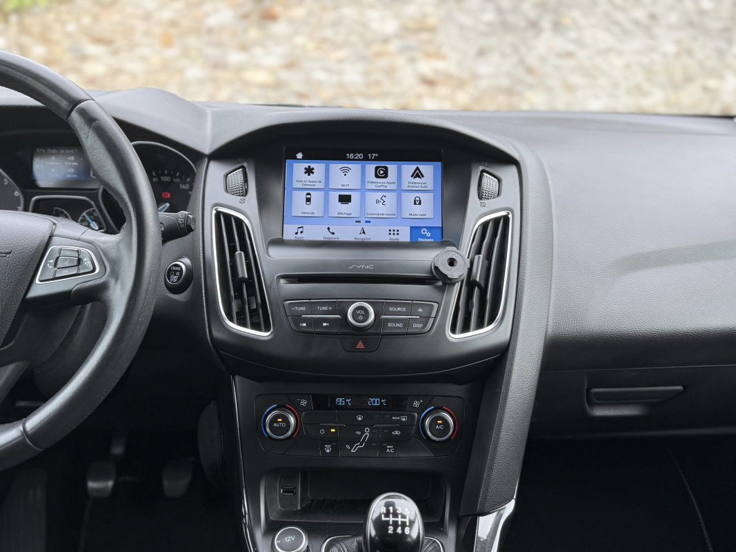 Ford Focus — 16