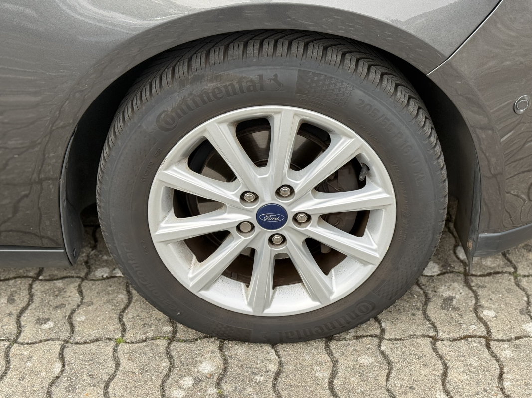 Ford Focus — 22