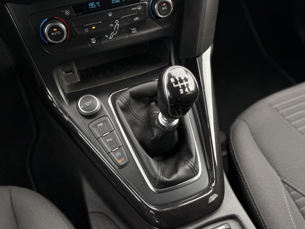 Ford Focus — 20