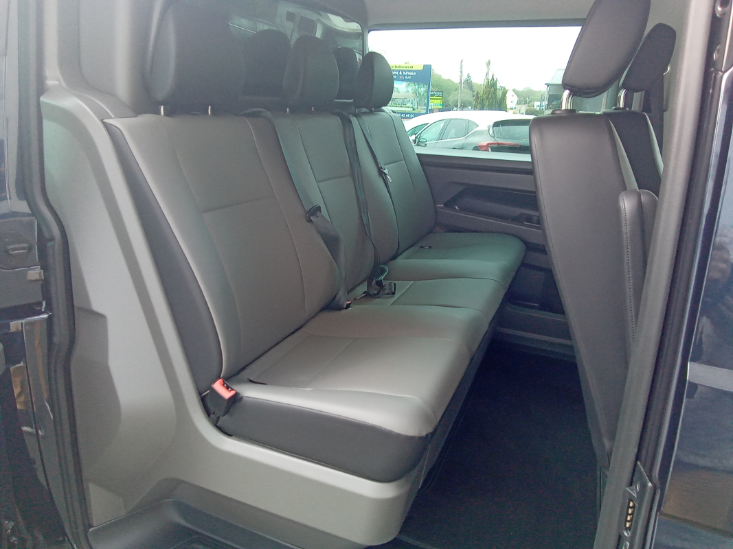 Volkswagen Transporter — 17
