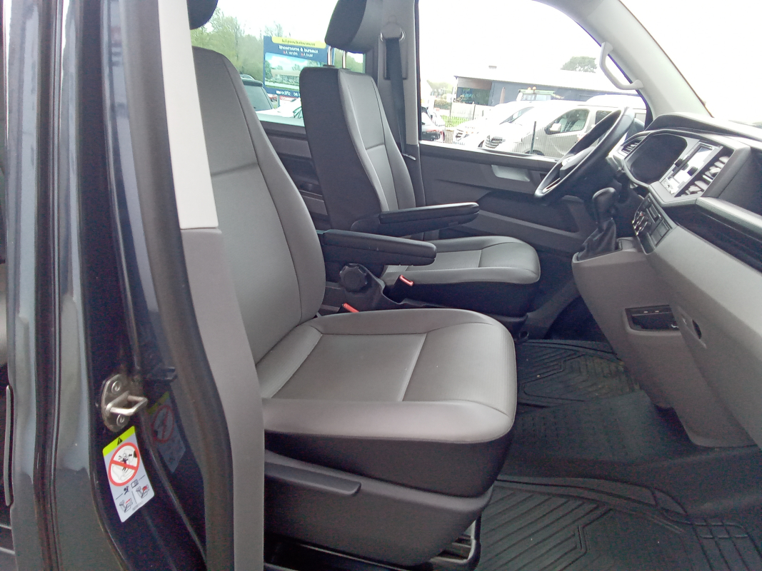 Volkswagen Transporter — 16
