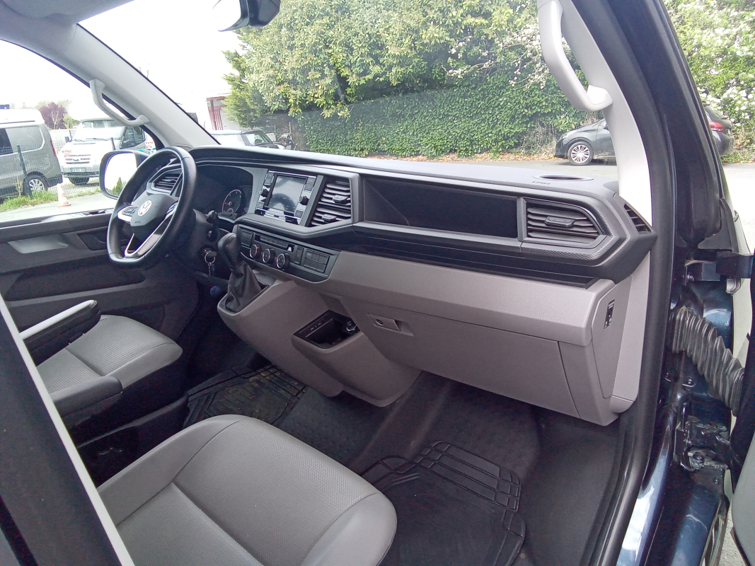 Volkswagen Transporter — 14