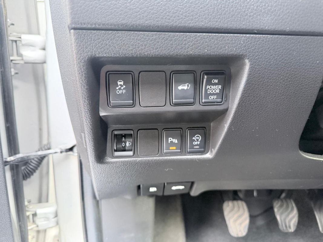 Nissan X-Trail — 18