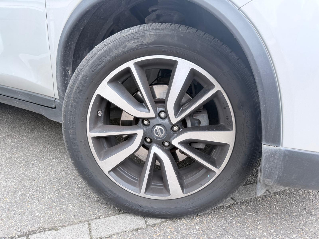 Nissan X-Trail — 21