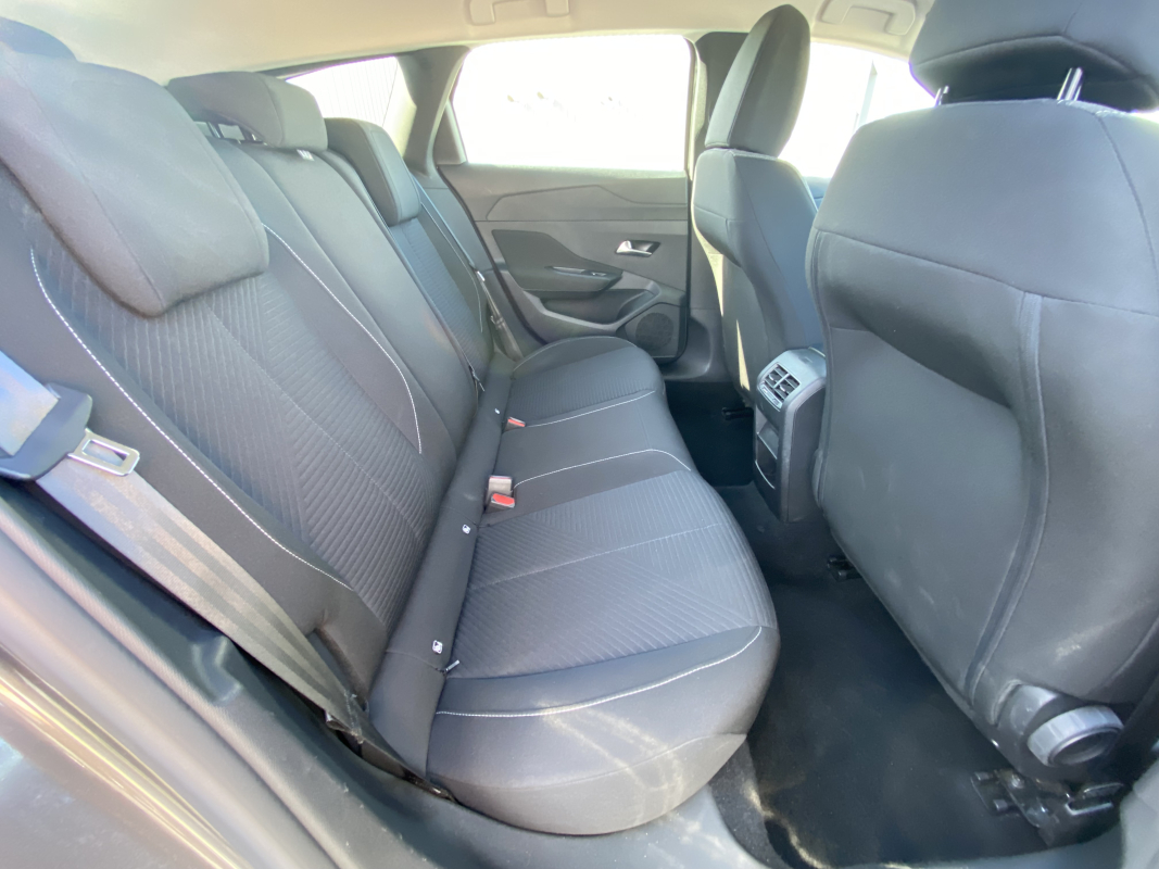 Peugeot 308 SW — 15
