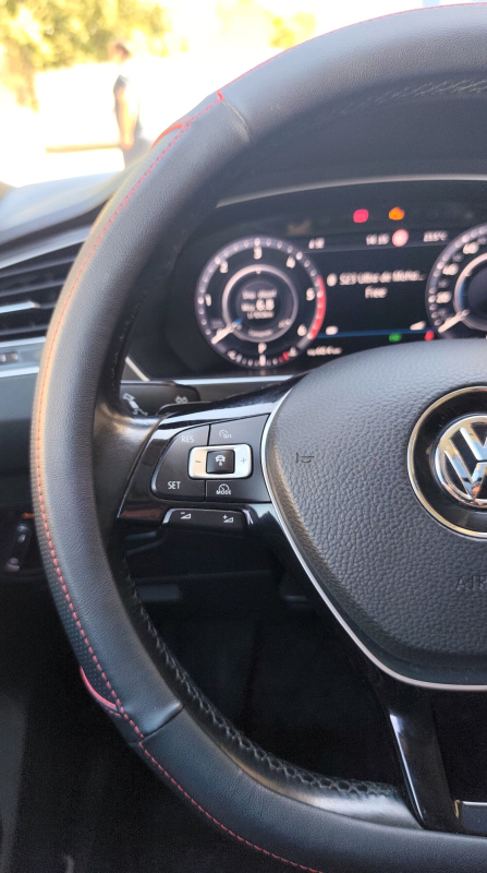 Volkswagen Tiguan — 22