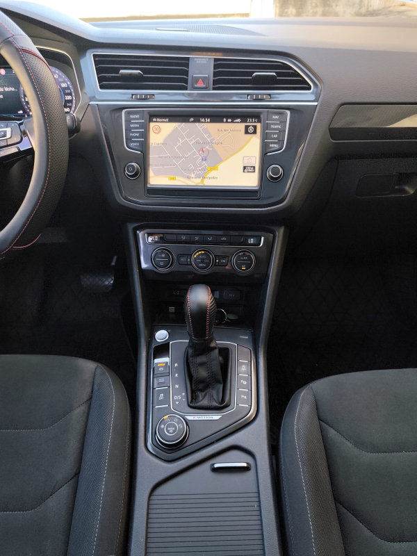 Volkswagen Tiguan — 20