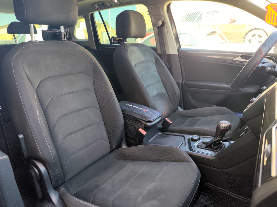 Volkswagen Tiguan — 13