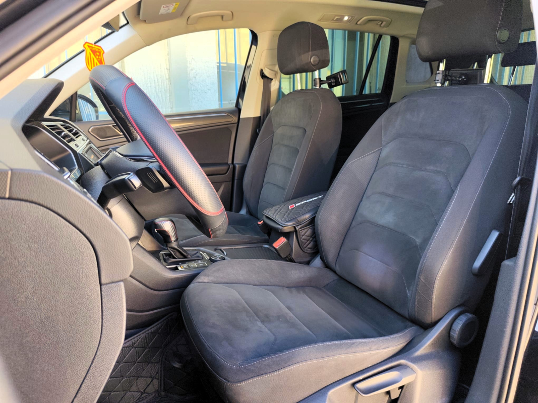 Volkswagen Tiguan — 11
