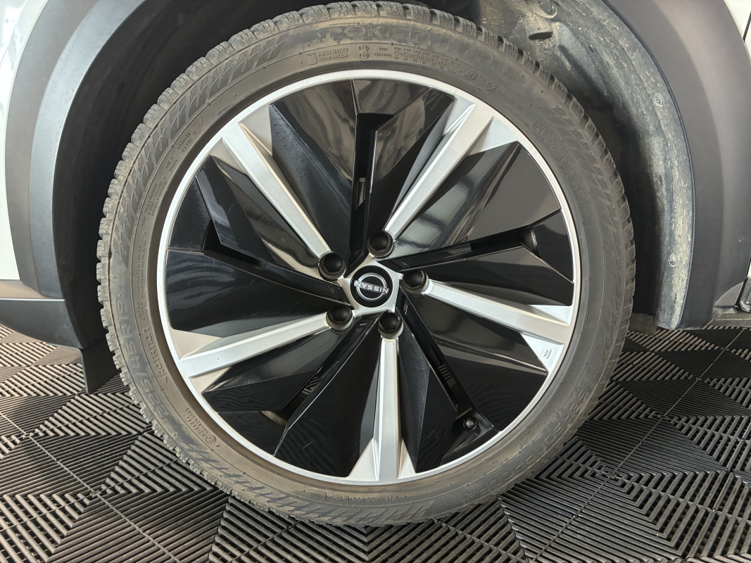 Nissan Juke — 27