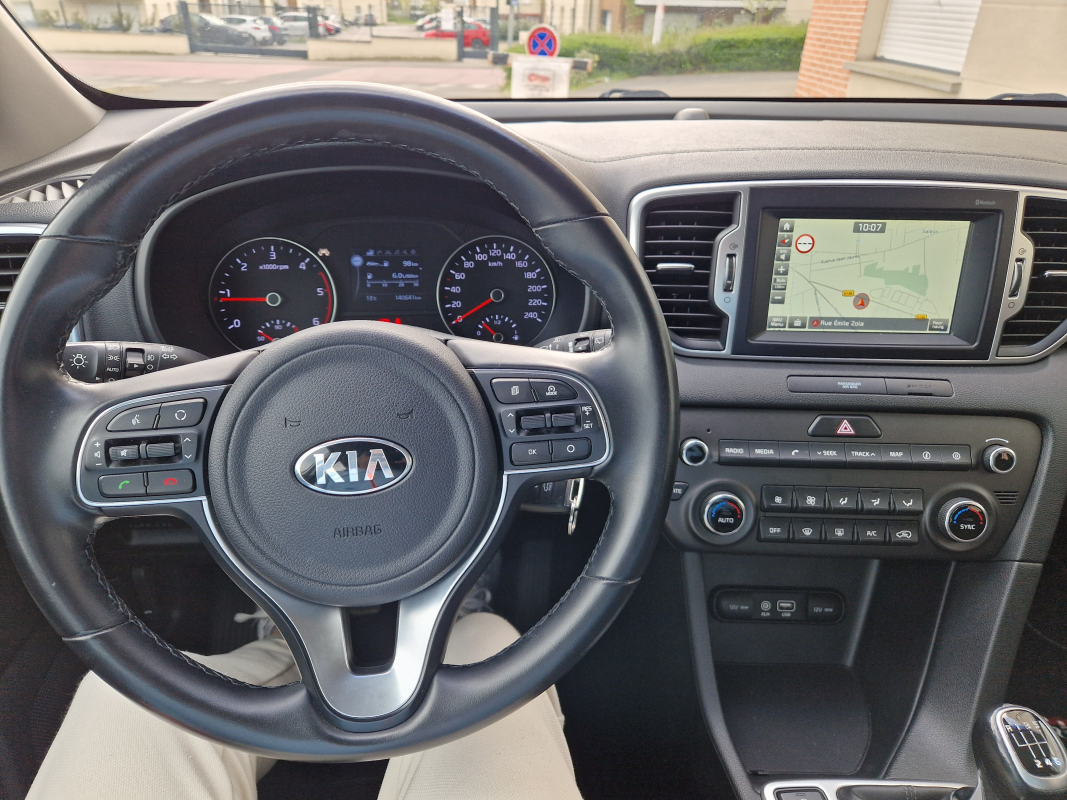 Kia Sportage — 12