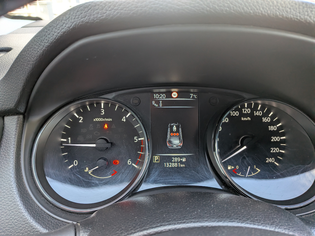 Nissan Qashqai — 10