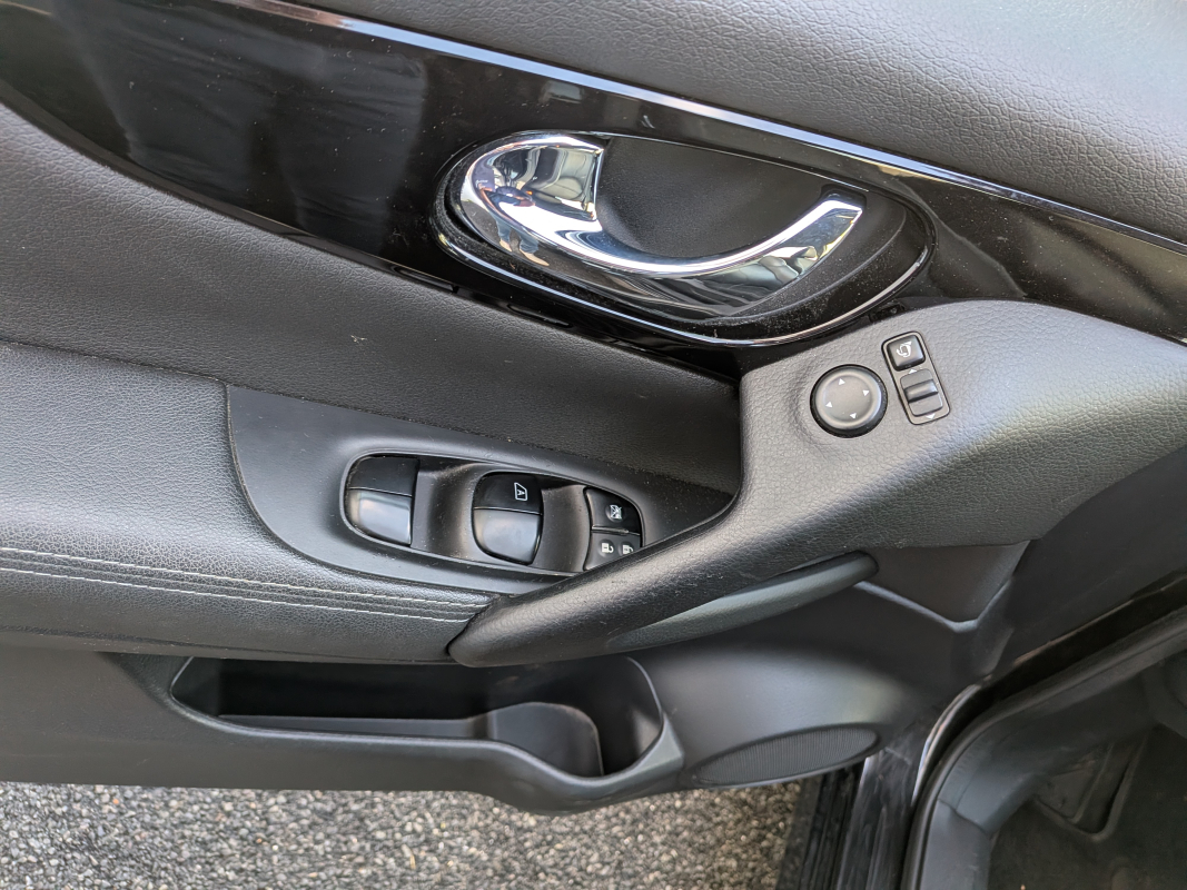 Nissan Qashqai — 14