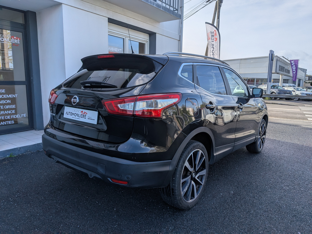 Nissan Qashqai — 5