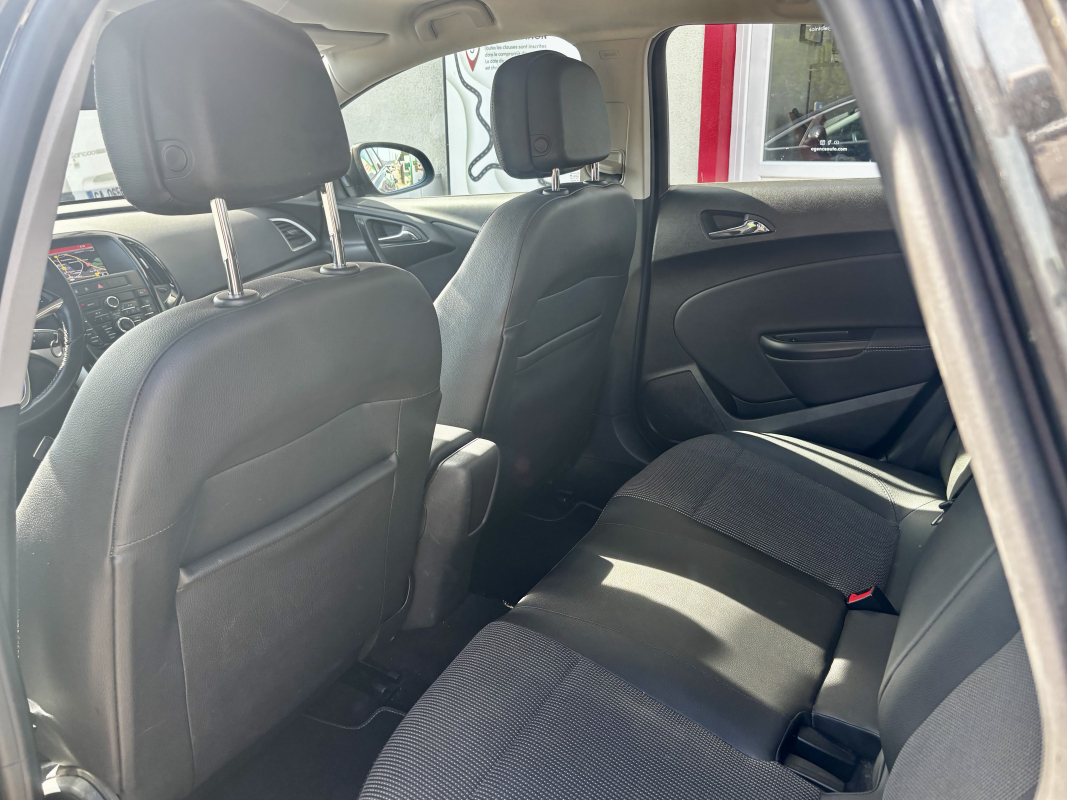 Opel Astra — 19