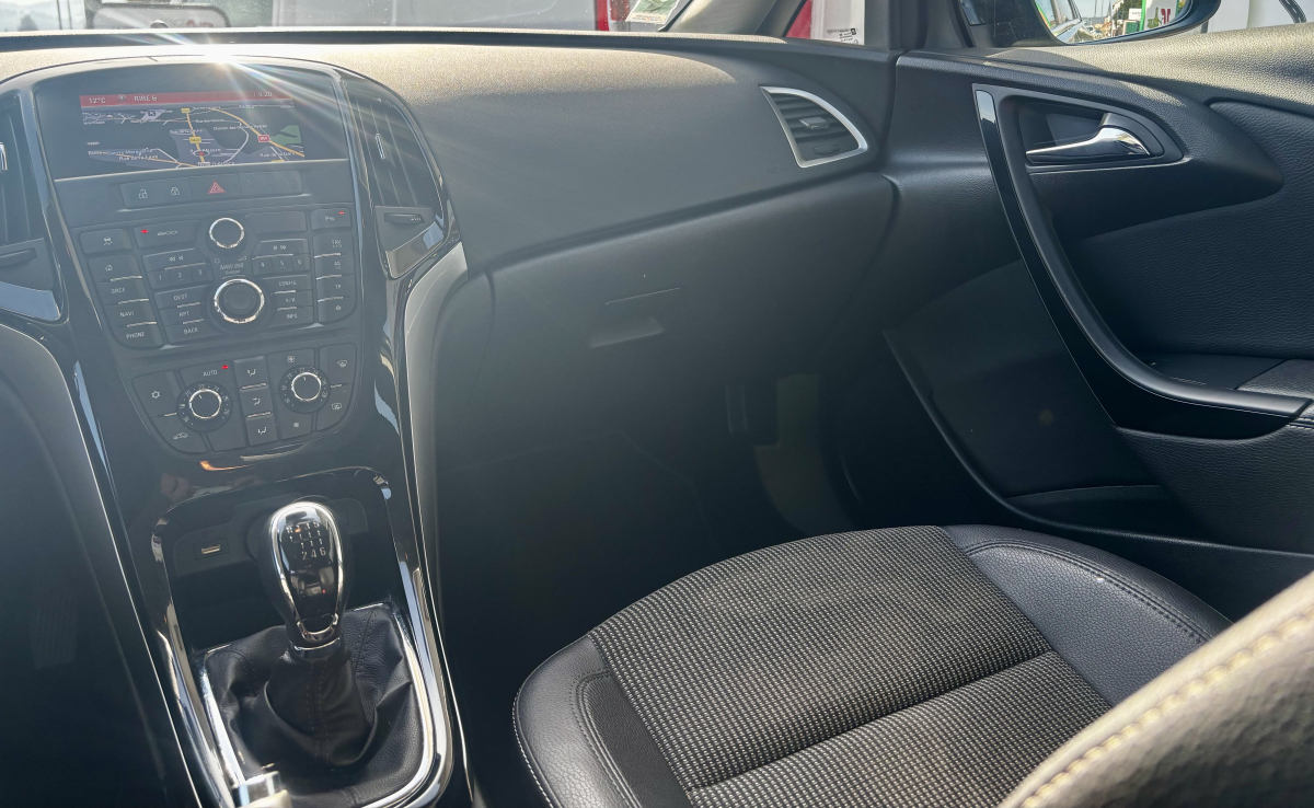Opel Astra — 30