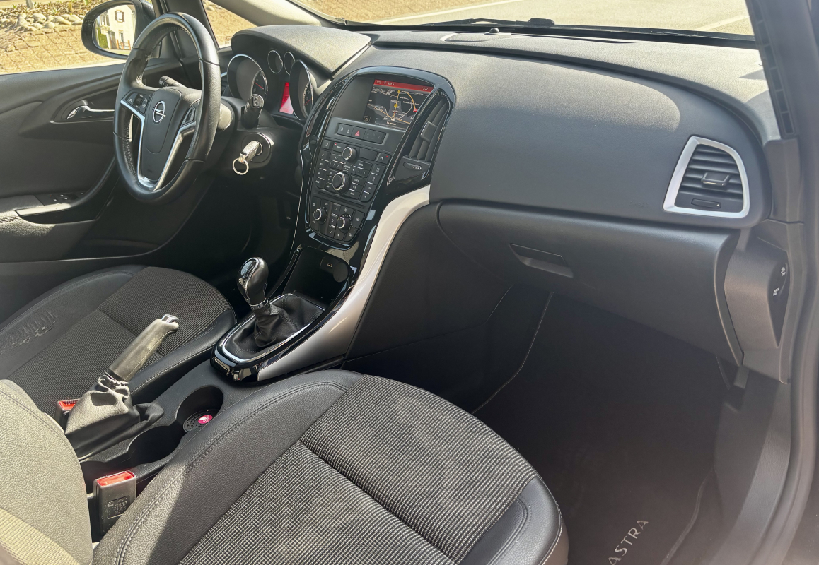 Opel Astra — 15