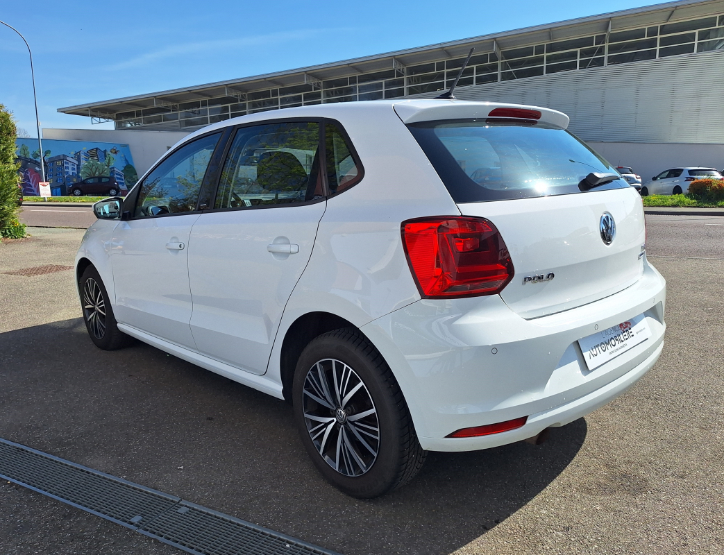 Volkswagen Polo — 5