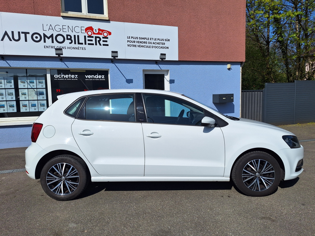 Volkswagen Polo — 8