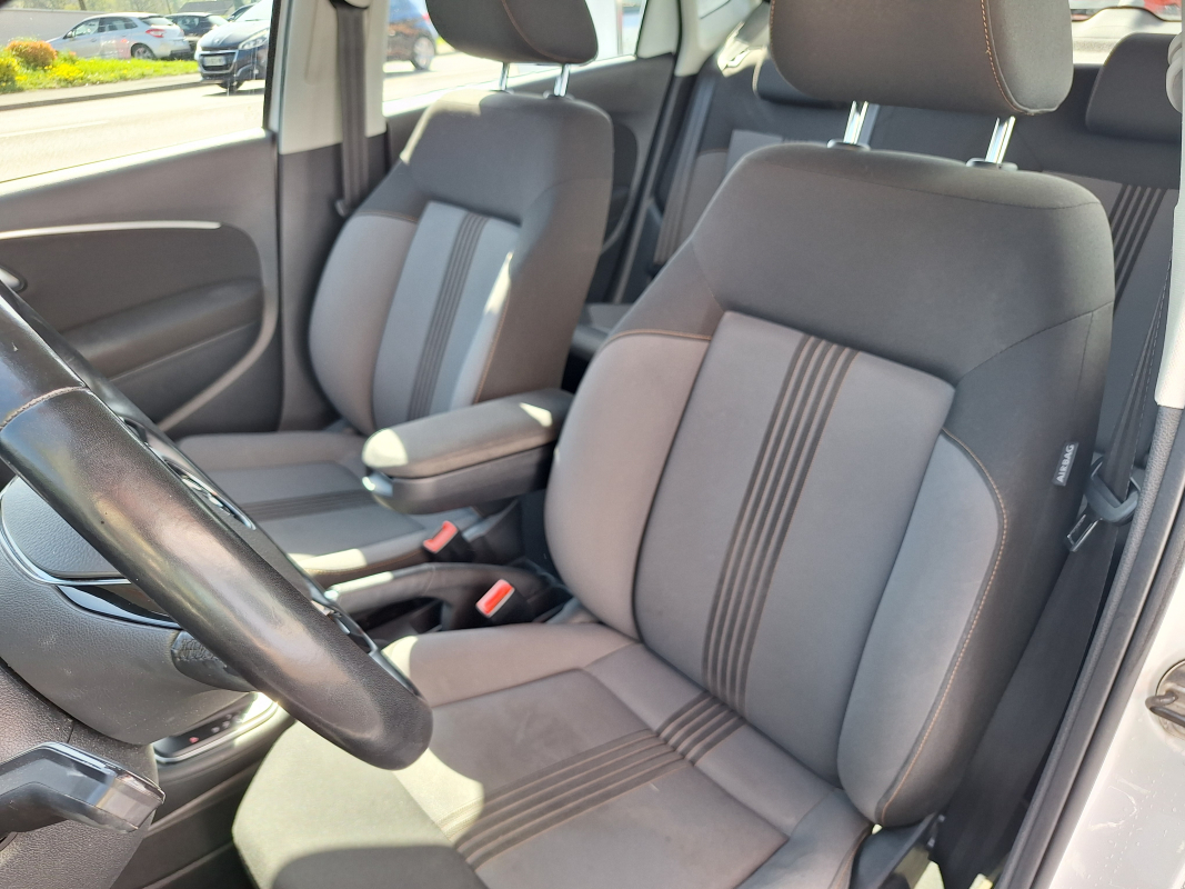 Volkswagen Polo — 11