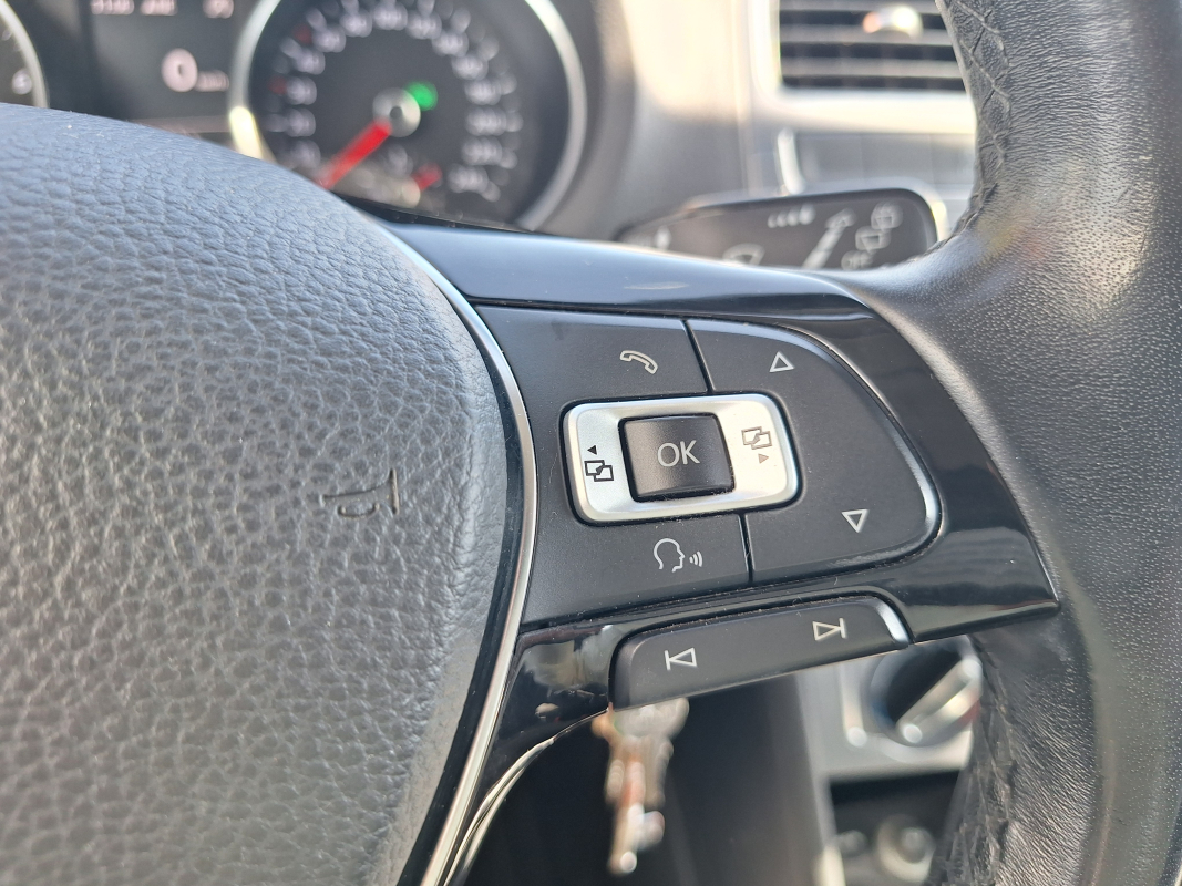 Volkswagen Polo — 24