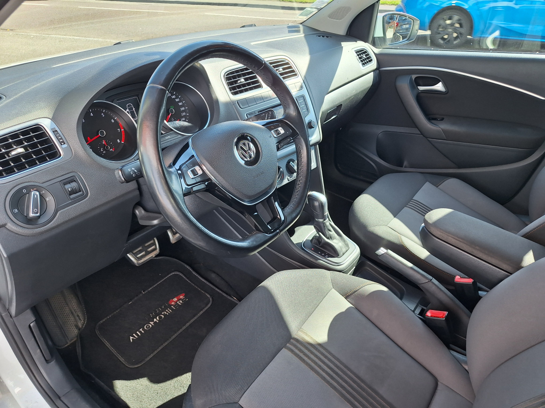 Volkswagen Polo — 10
