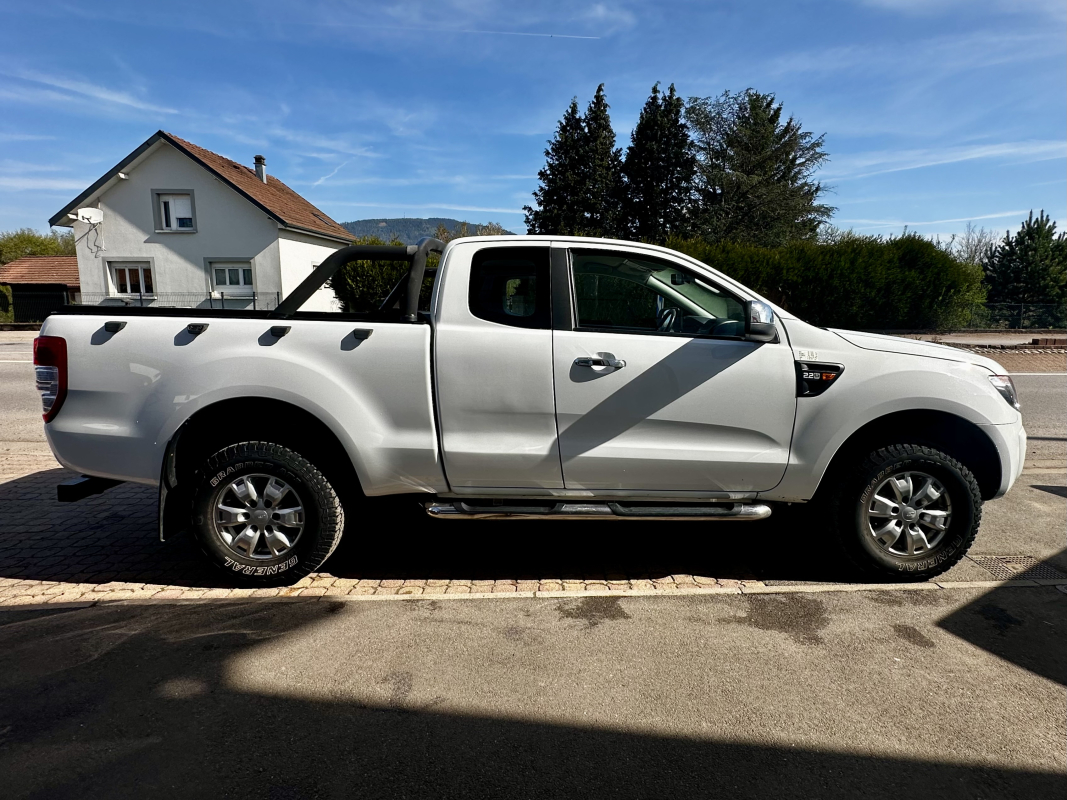Ford Ranger — 4