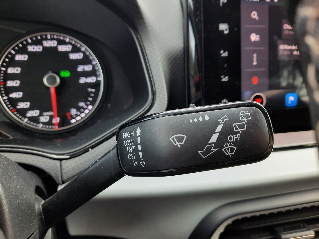 Seat Arona — 13