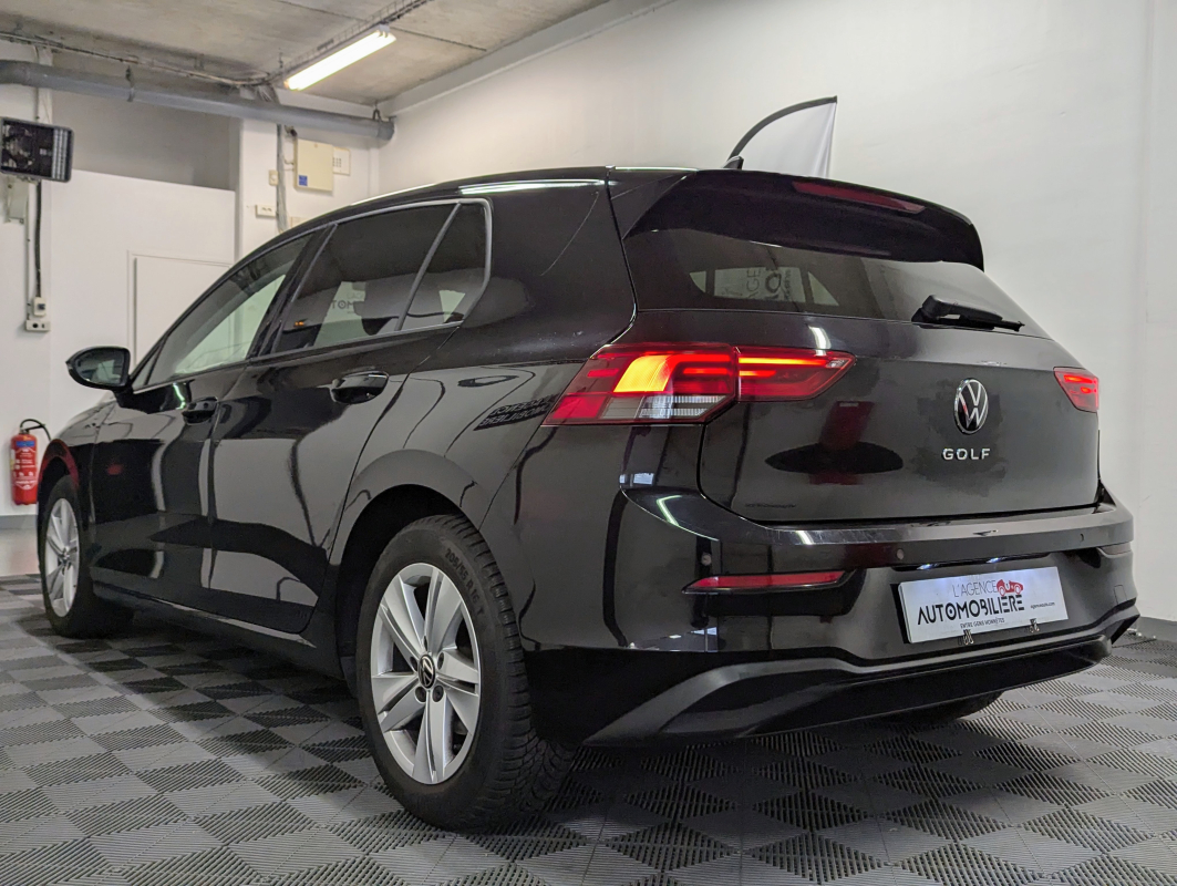 Volkswagen Golf — 4