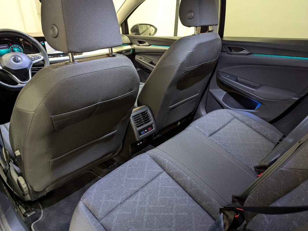 Volkswagen Golf — 14