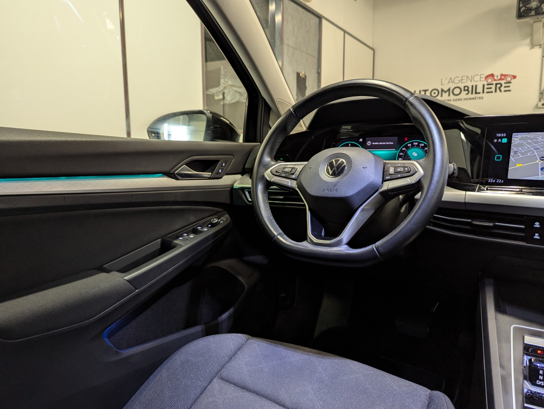 Volkswagen Golf — 8