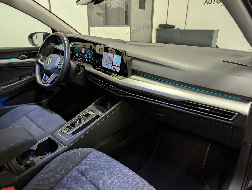 Volkswagen Golf — 11