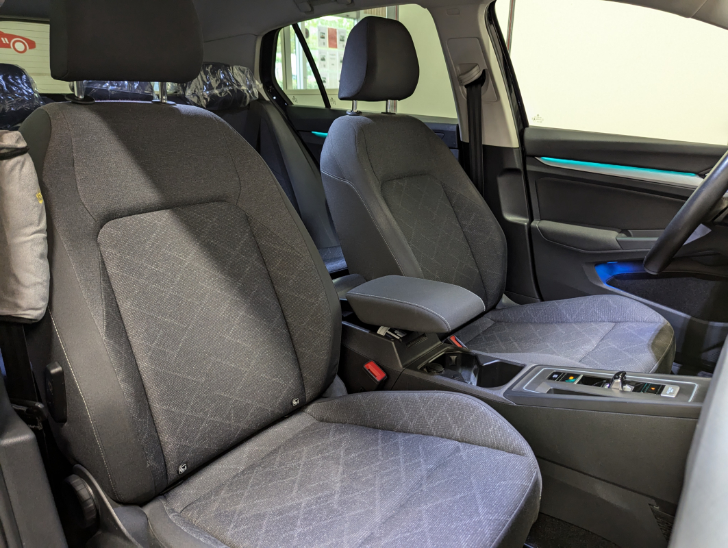 Volkswagen Golf — 13