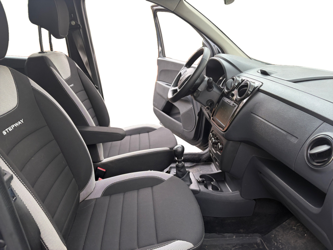 Dacia Lodgy — 18