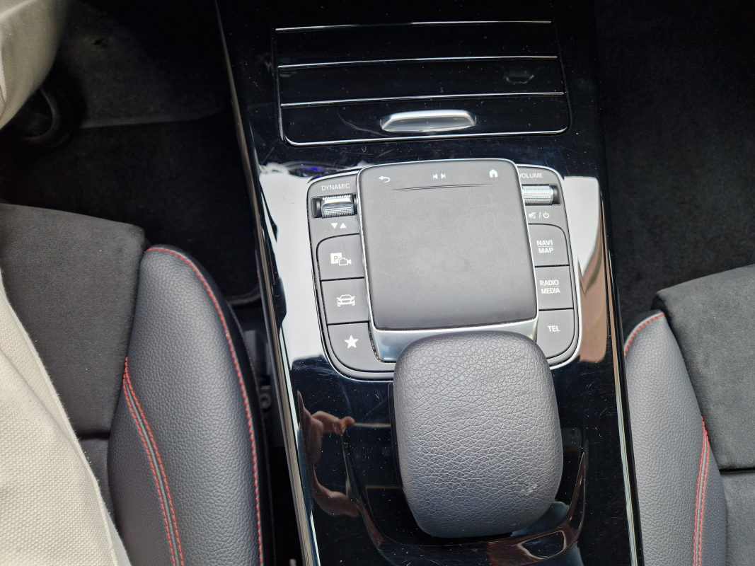 Mercedes Classe A — 18