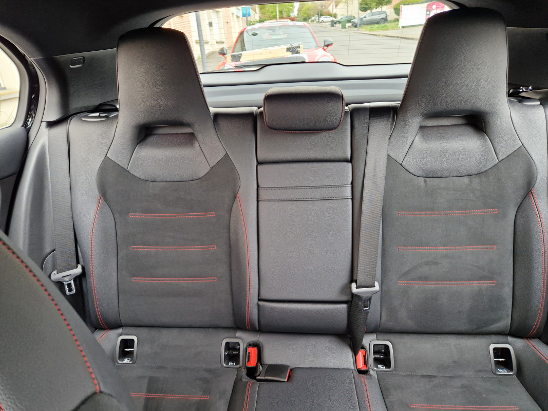 Mercedes Classe A — 19