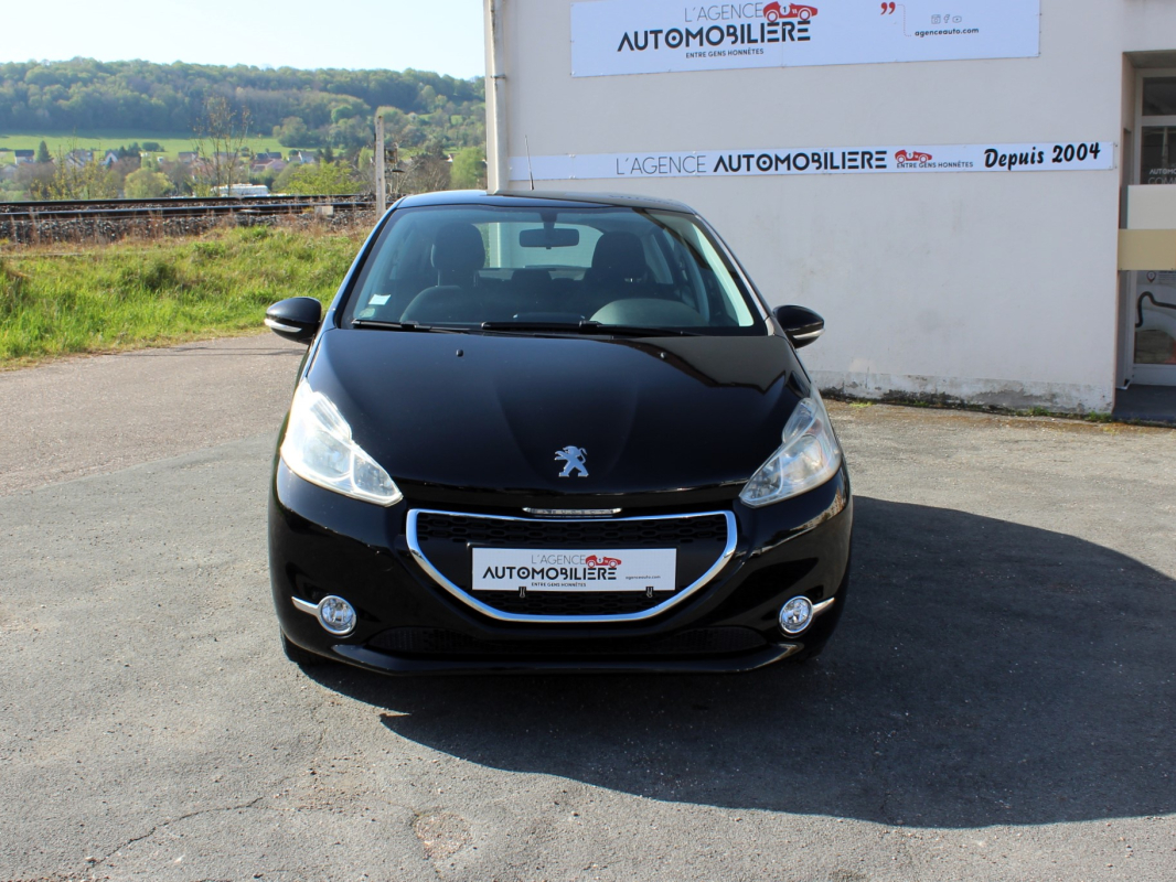 Peugeot 208 — 2