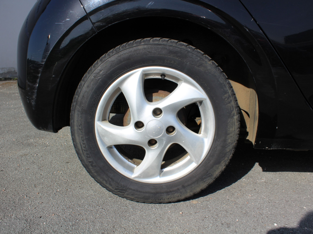 Peugeot 208 — 23
