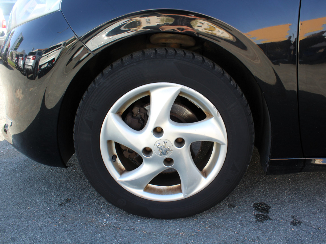 Peugeot 208 — 22