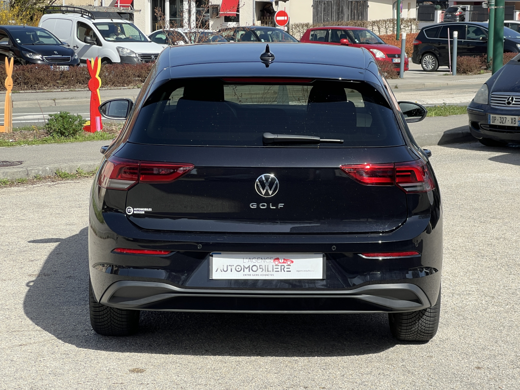 Volkswagen Golf — 4