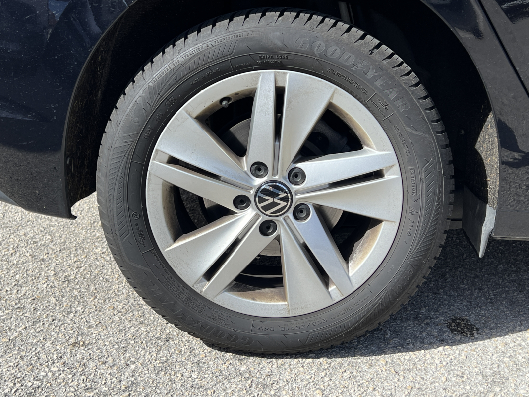 Volkswagen Golf — 30