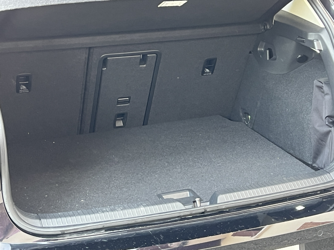 Volkswagen Golf — 16