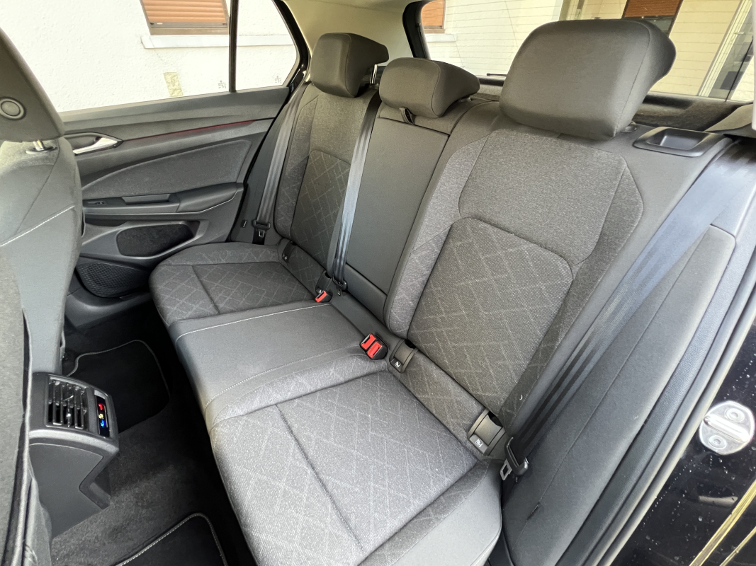 Volkswagen Golf — 39