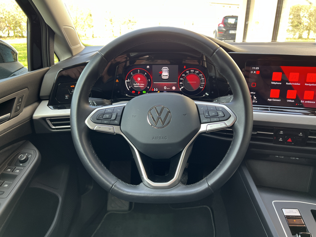 Volkswagen Golf — 26