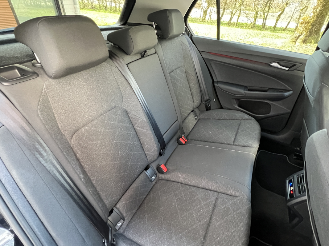 Volkswagen Golf — 15