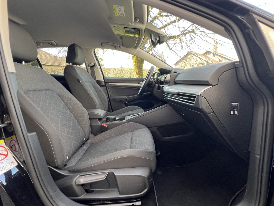 Volkswagen Golf — 34