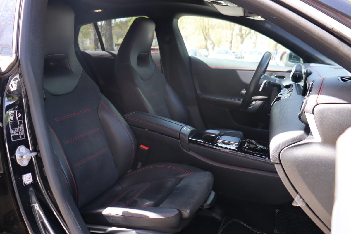Mercedes Classe CLA — 10