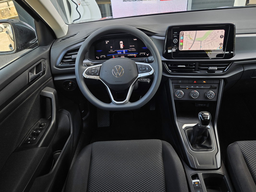 Volkswagen T-roc — 32