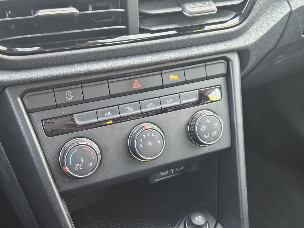 Volkswagen T-roc — 26